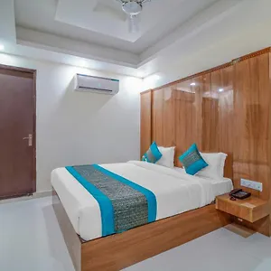 https://hotel-royal-suites.top-gurgaonhotels.com