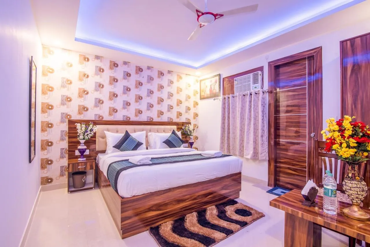 Hotel Festival Mahipalpur Delhi Airport - Near Delhi Aerocity