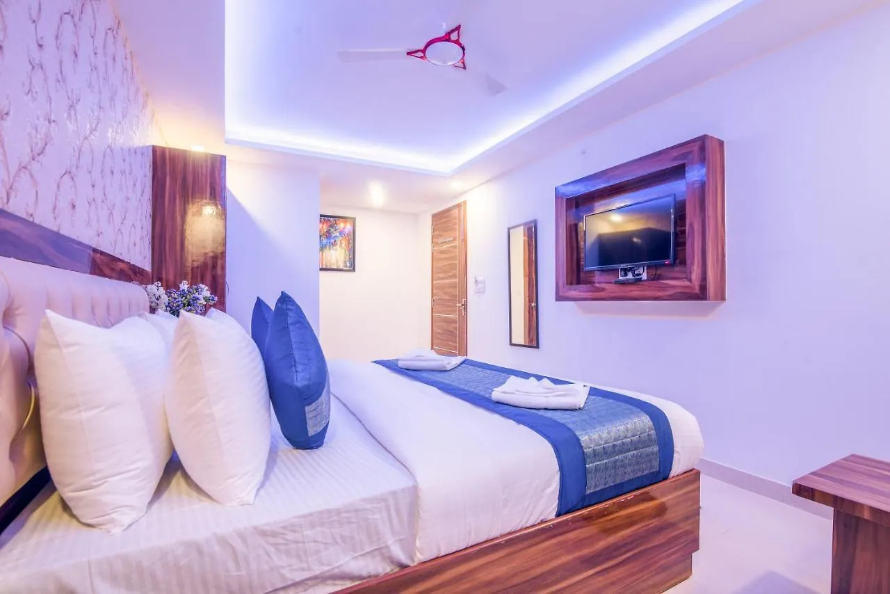 Hotel Festival Mahipalpur Delhi Airport - Near Delhi Aerocity 3*, New Delhi